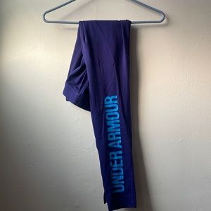 Medium under armor leggings